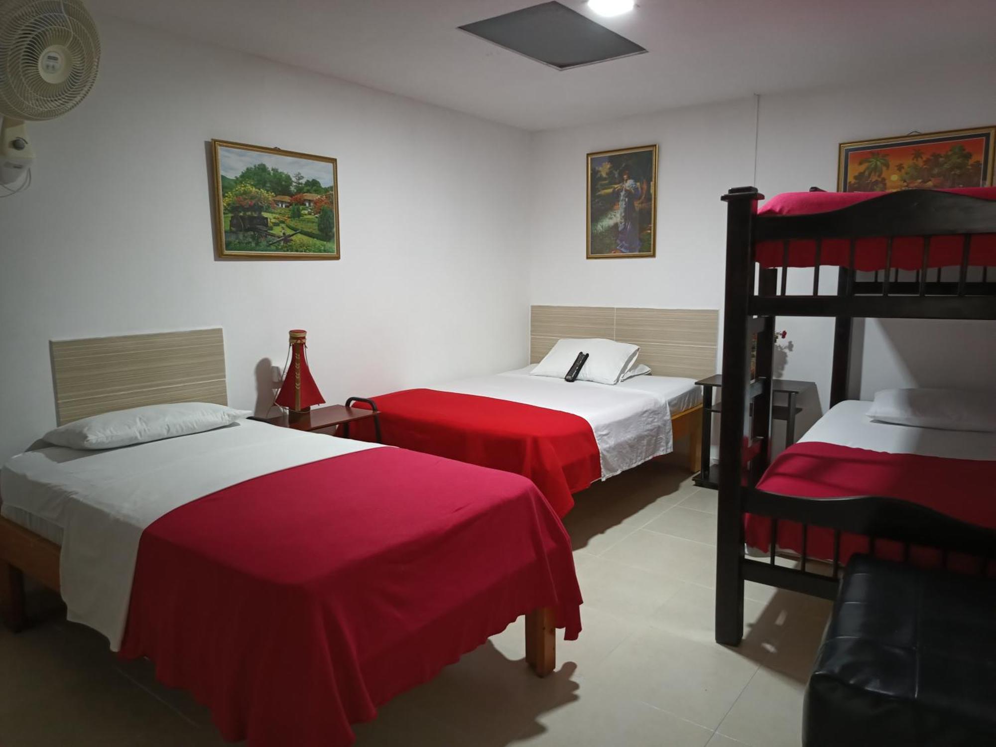 Hotel Mirador Plaza Pereira Eksteriør bilde
